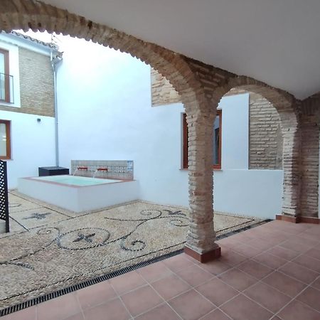 Apartamentos Miguel De Cervantes Centro Кордоба Екстериор снимка