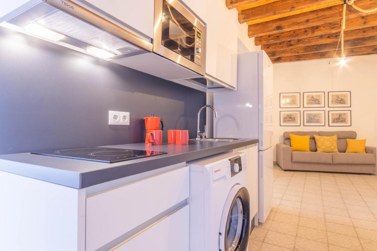 Apartamentos Miguel De Cervantes Centro Кордоба Екстериор снимка