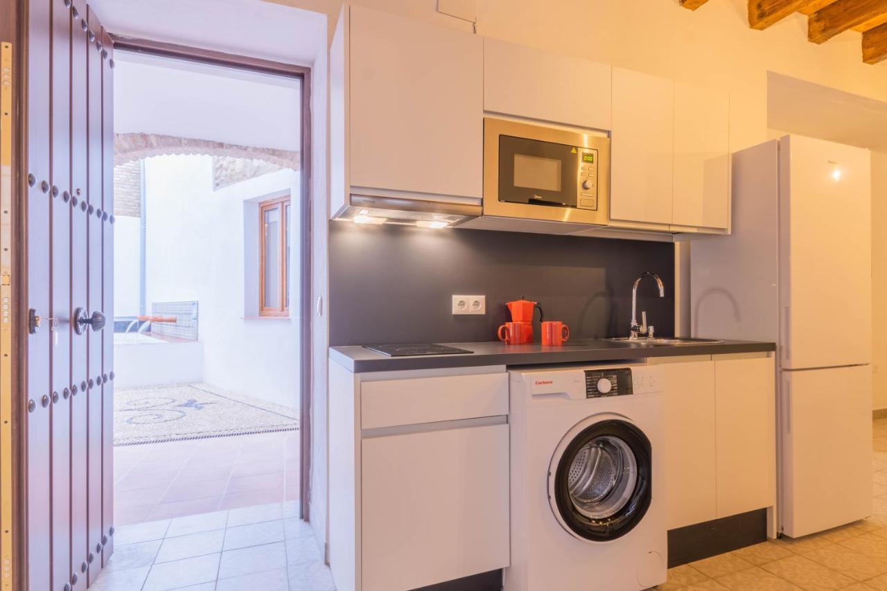 Apartamentos Miguel De Cervantes Centro Кордоба Екстериор снимка