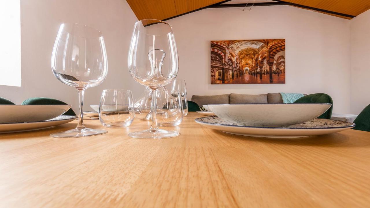 Apartamentos Miguel De Cervantes Centro Кордоба Екстериор снимка