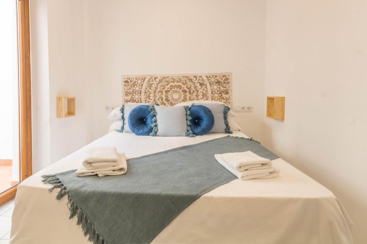 Apartamentos Miguel De Cervantes Centro Кордоба Екстериор снимка