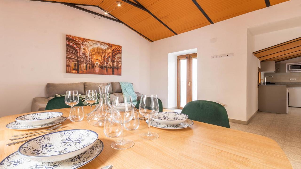 Apartamentos Miguel De Cervantes Centro Кордоба Екстериор снимка