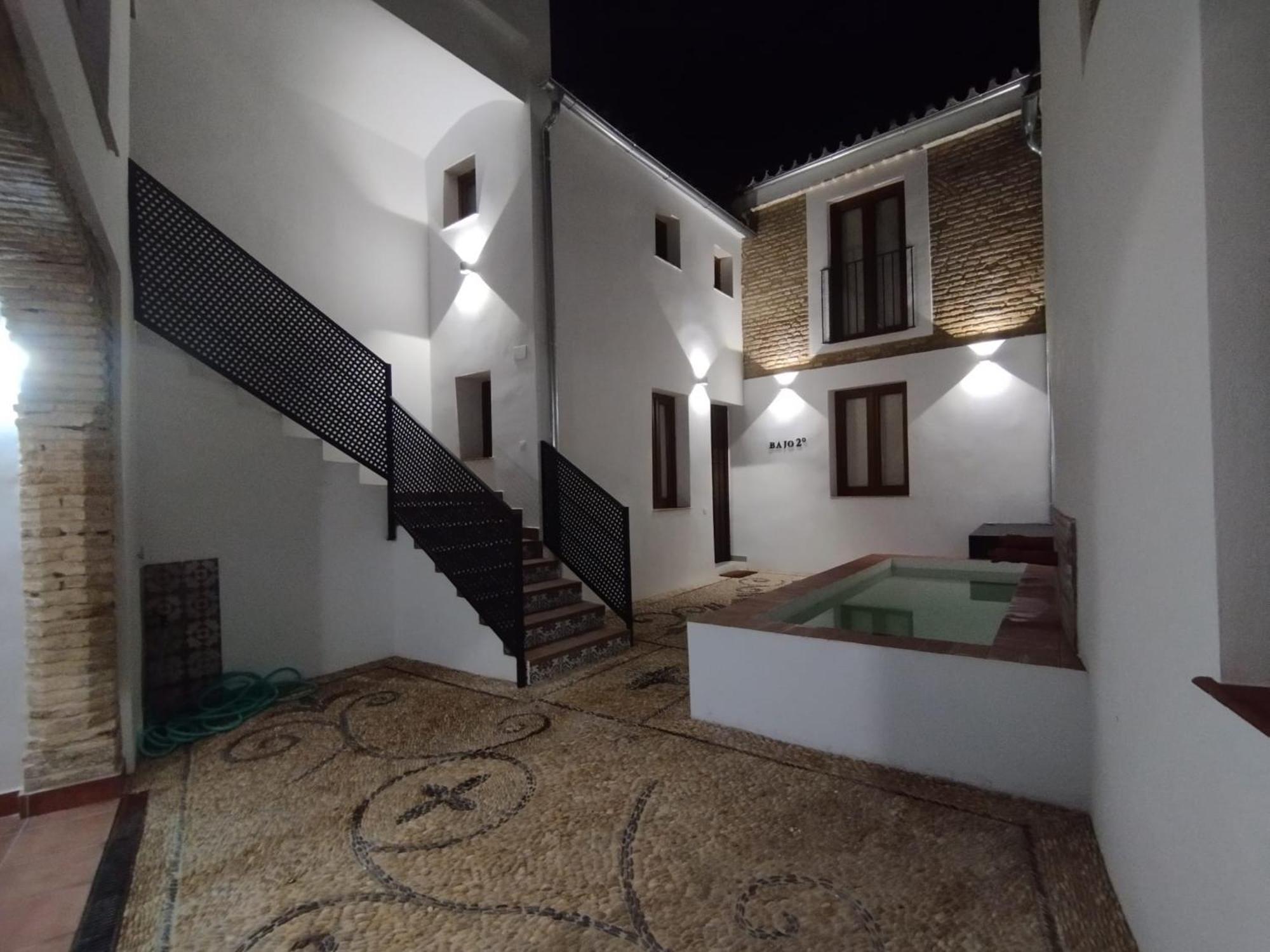 Apartamentos Miguel De Cervantes Centro Кордоба Екстериор снимка