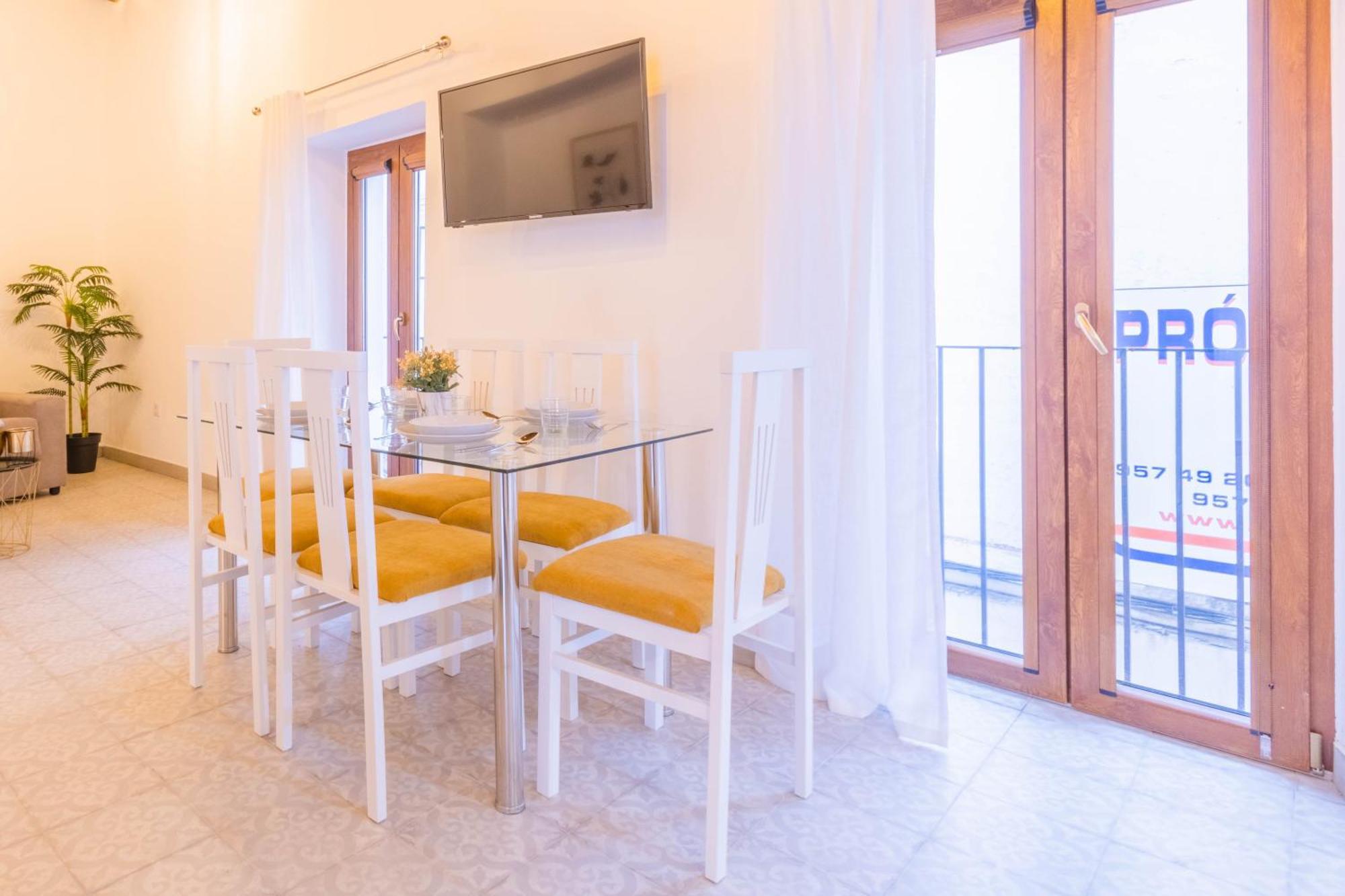 Apartamentos Miguel De Cervantes Centro Кордоба Екстериор снимка
