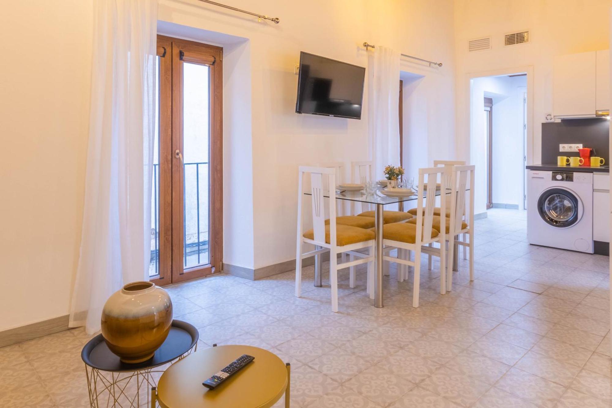 Apartamentos Miguel De Cervantes Centro Кордоба Екстериор снимка