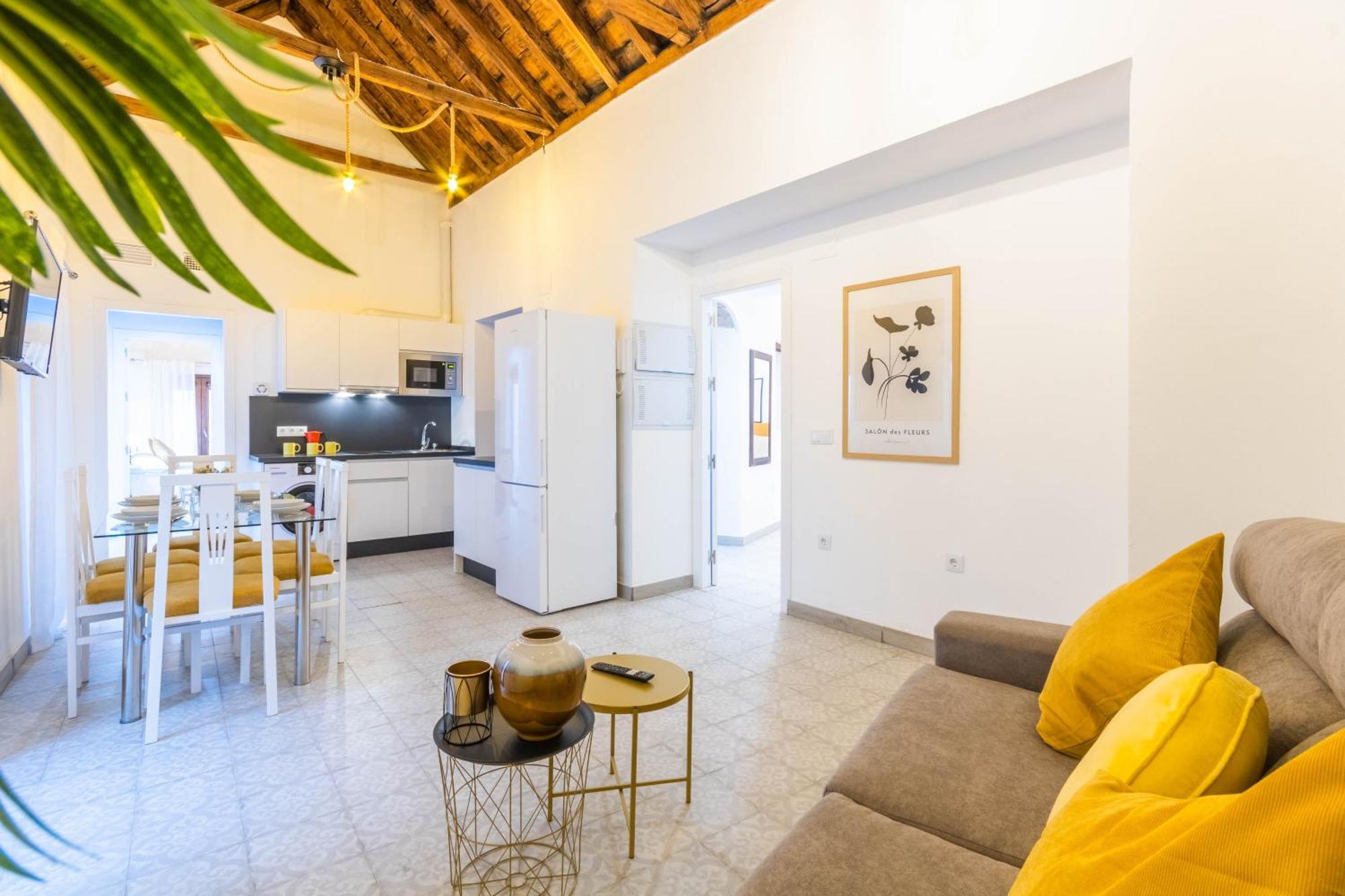 Apartamentos Miguel De Cervantes Centro Кордоба Екстериор снимка