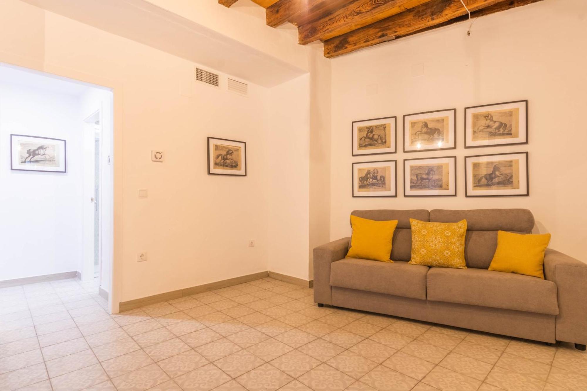 Apartamentos Miguel De Cervantes Centro Кордоба Екстериор снимка